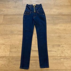 Krisp Denim Skinny Jeans ~ Sz 8 ~ Blue ~ High Rise ~ 32" Inseam